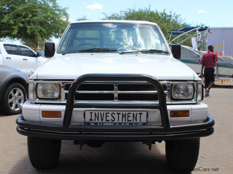 Toyota Hilux 2.4 Diesel 4x4 S cab in Namibia
