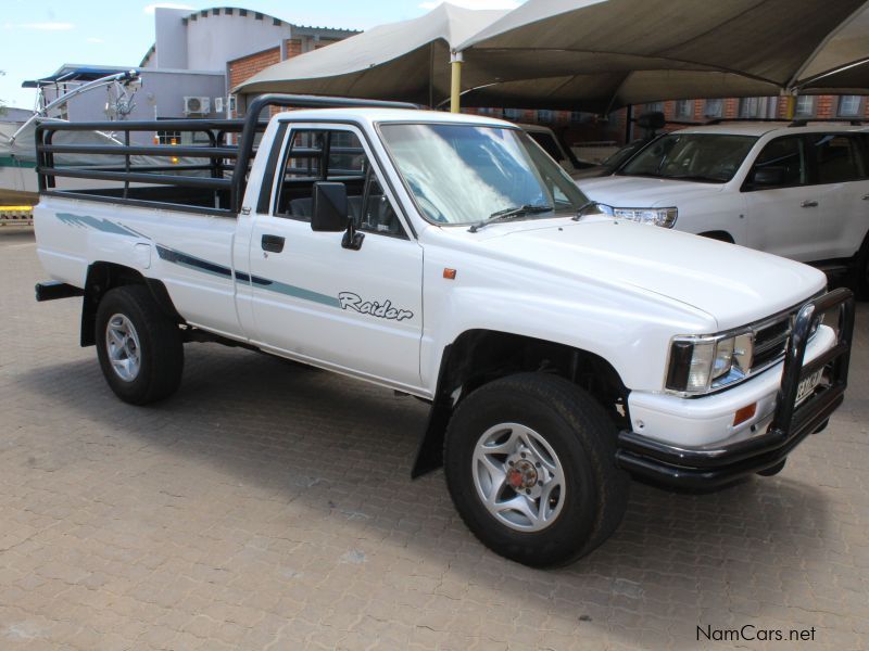 Toyota Hilux 2.4 Diesel 4x4 S cab in Namibia