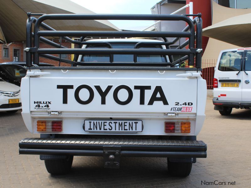 Toyota Hilux 2.4 Diesel 4x4 S cab in Namibia