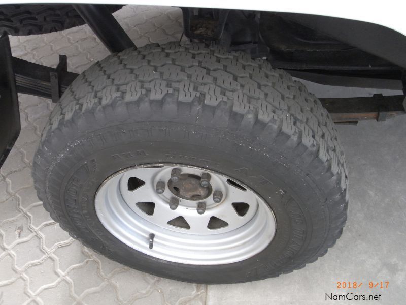 Toyota Hilux 2.4Diesel 4x4 S/cab in Namibia