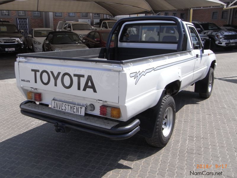 Toyota Hilux 2.4Diesel 4x4 S/cab in Namibia