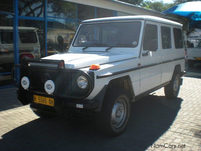 Mercedes-Benz Gelandewagon GL230 in Namibia