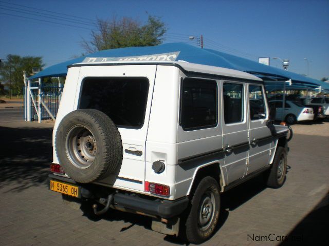 Mercedes-Benz Gelandewagon GL230 in Namibia