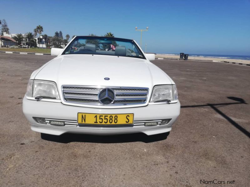 Mercedes-Benz SL 60D in Namibia