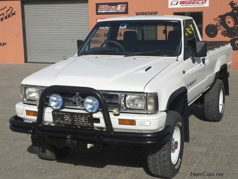 Toyota HILUX 2.4 /4X4 in Namibia