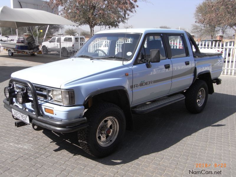 Toyota Hilux 2.4 Raider D/ Cab 4x4 in Namibia