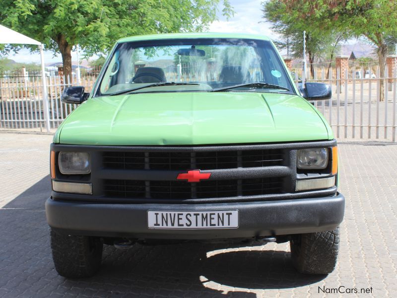 Chevrolet C2500 5.7 V8 4X4 S/C in Namibia