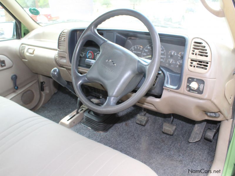 Chevrolet CK2500 5.7 V8 4X4 S/C in Namibia