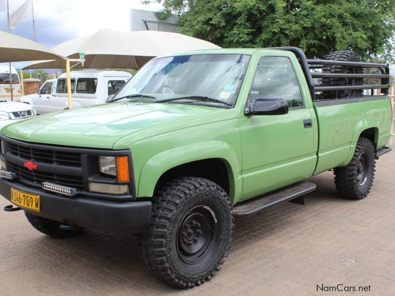 Chevrolet CK2500 5.7 V8 4X4 S/C in Namibia