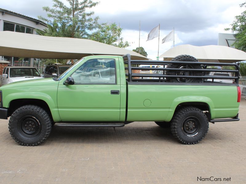 Chevrolet CK2500 5.7 V8 4X4 S/C in Namibia