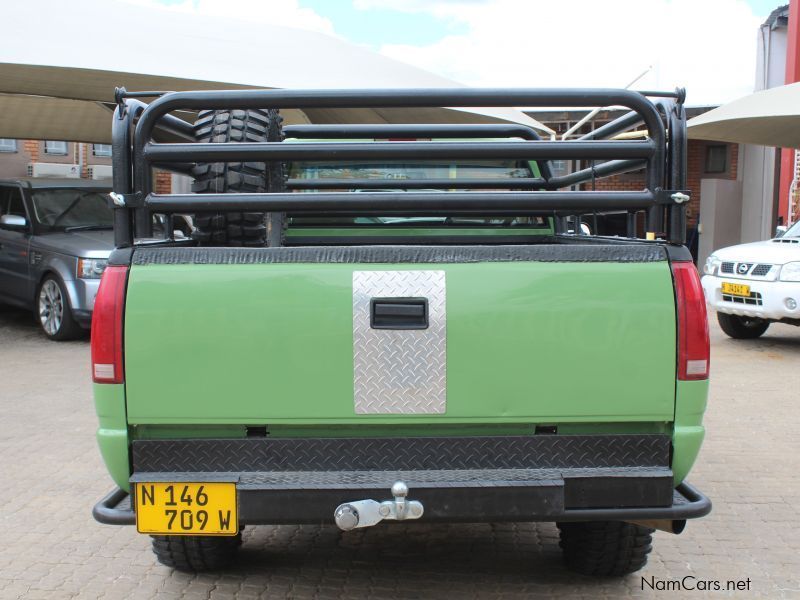 Chevrolet CK2500 5.7 V8 4X4 S/C in Namibia