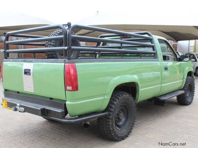 Chevrolet CK2500 5.7 V8 4X4 S/C in Namibia