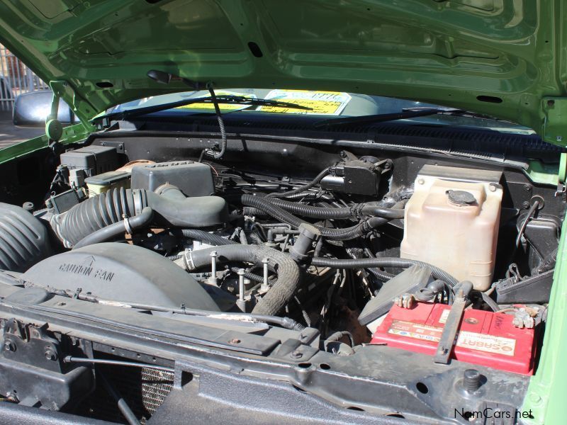 Chevrolet CK2500 5.7 V8 4X4 S/C in Namibia