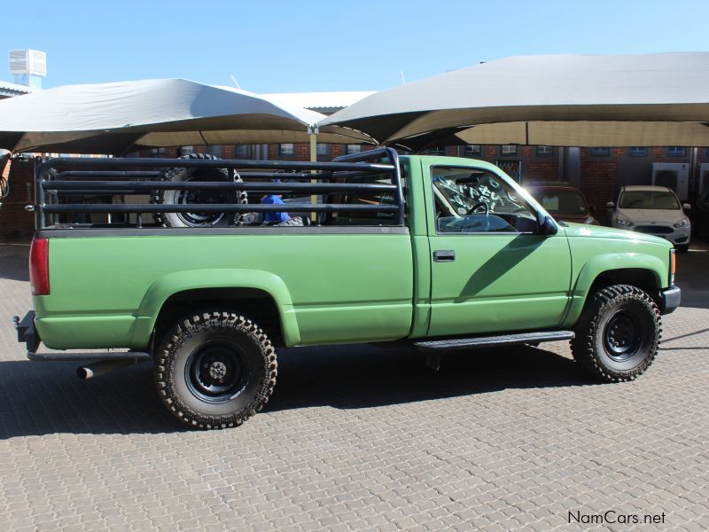 Chevrolet CK2500 5.7 V8 4X4 S/C in Namibia