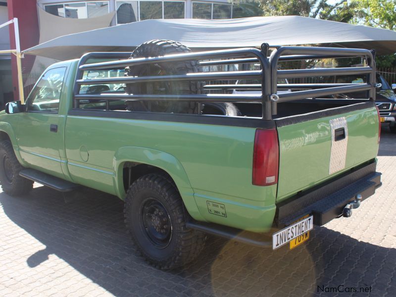 Chevrolet CK2500 5.7 V8 4X4 S/C in Namibia