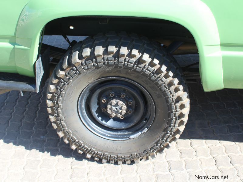 Chevrolet CK2500 5.7 V8 4X4 S/C in Namibia