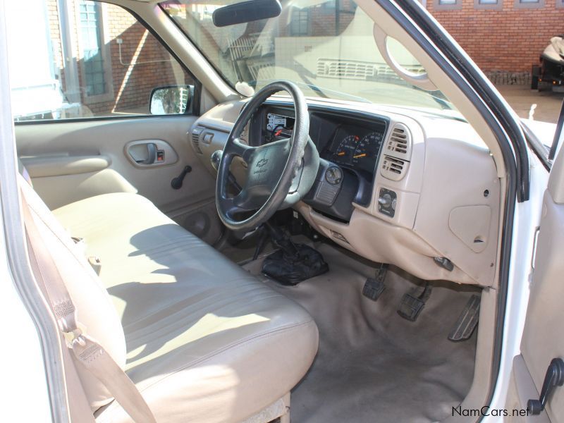 Chevrolet Chev 1500 4x4 SWB in Namibia