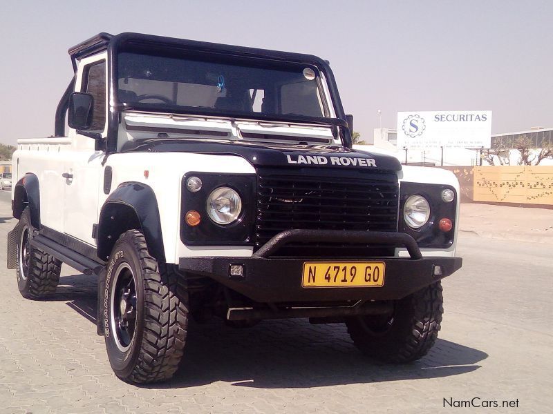 Land Rover DEFENDER 300TDI in Namibia