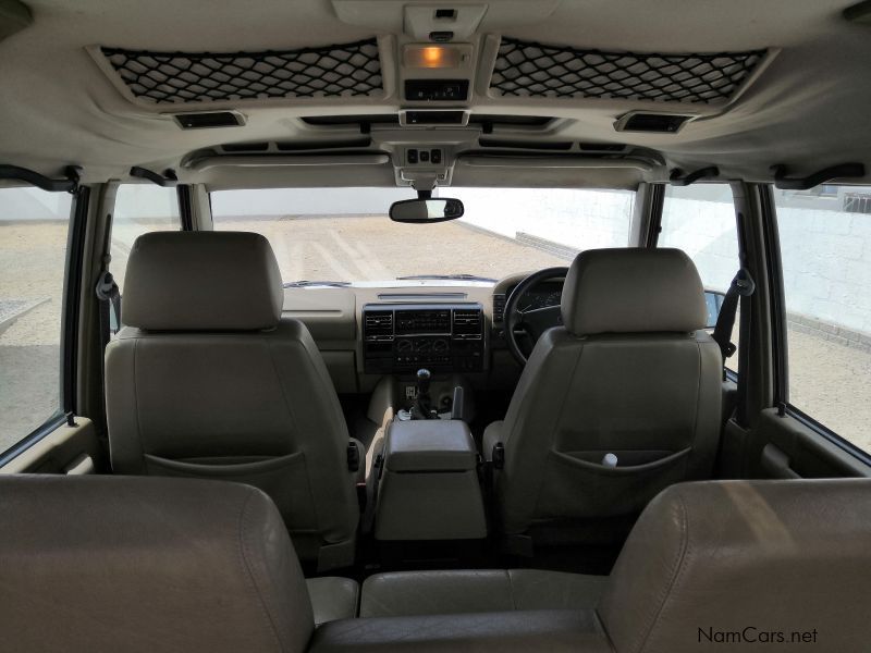 Land Rover Discovery ES V8 in Namibia