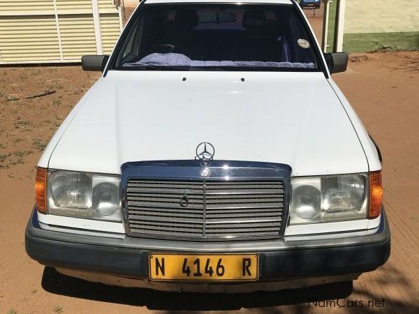 Mercedes-Benz 200E in Namibia