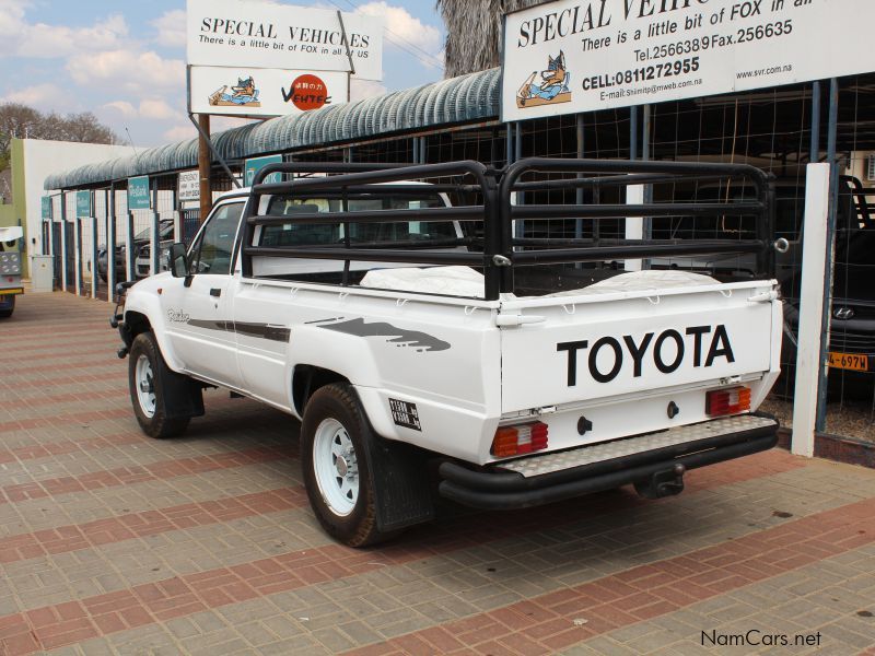 Toyota HILUX  2.2 4Y  RAIDER  4X4 in Namibia