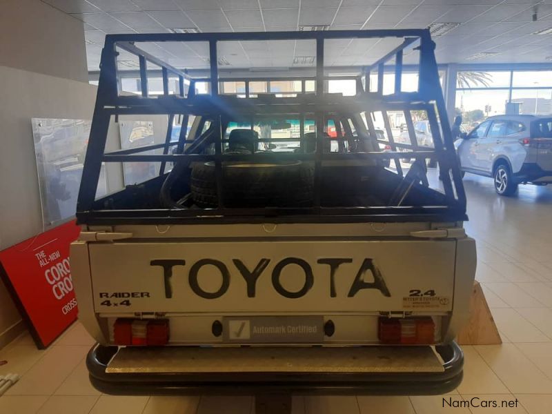Toyota HILUX 2.4 DC RAIDER 4X4 in Namibia