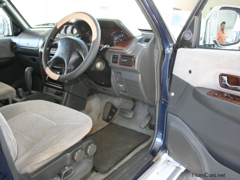 Mitsubishi Pajero 3.5i V6 a/t 4x4 in Namibia