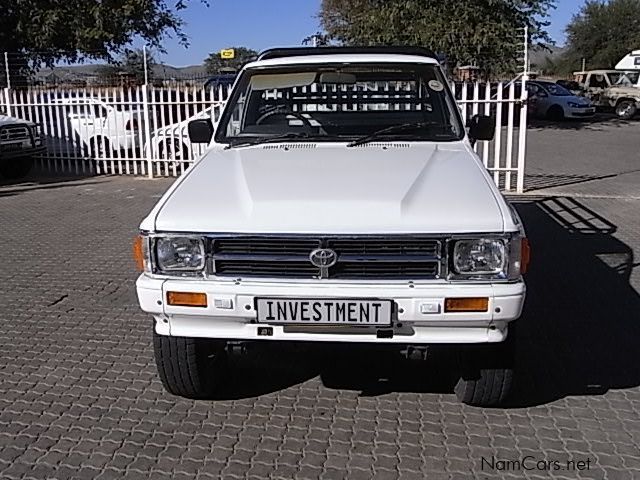 Toyota Hilux 2.4 Raider S/Cab 4x4 in Namibia