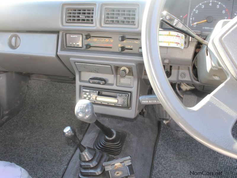 Toyota Hilux 2.7 16v Dcab 4x4 in Namibia