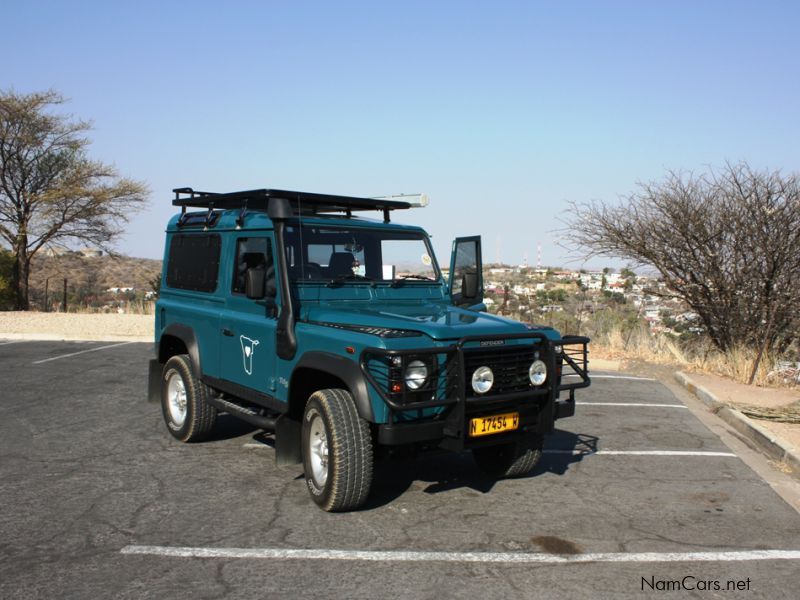 Land Rover Defender 90 TD5 in Namibia