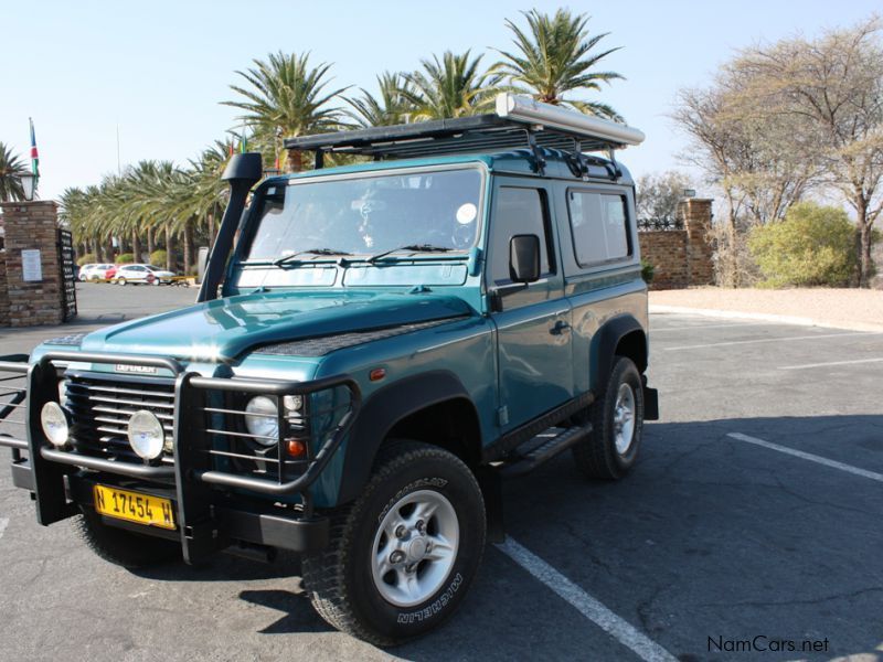 Land Rover Defender 90 TD5 in Namibia