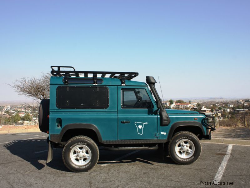 Land Rover Defender 90 TD5 in Namibia
