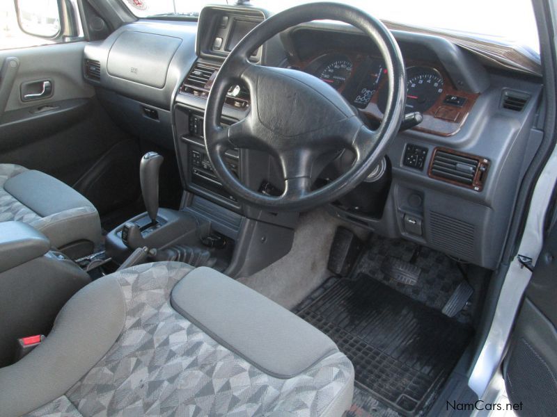 Mitsubishi Pajero 3.5 V6 4x4 in Namibia