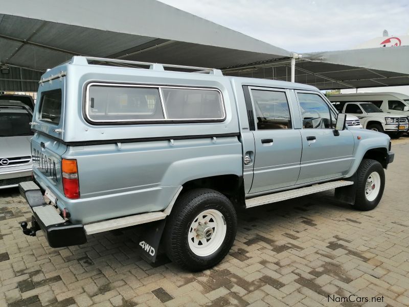 Toyota Hilux 2.2 4x4 D/C P/U in Namibia