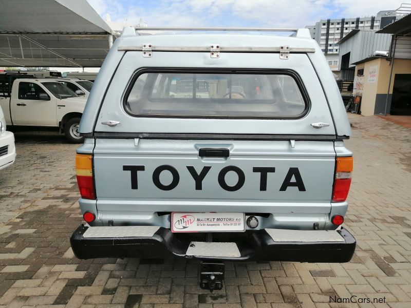 Toyota Hilux 2.2 4x4 D/C P/U in Namibia