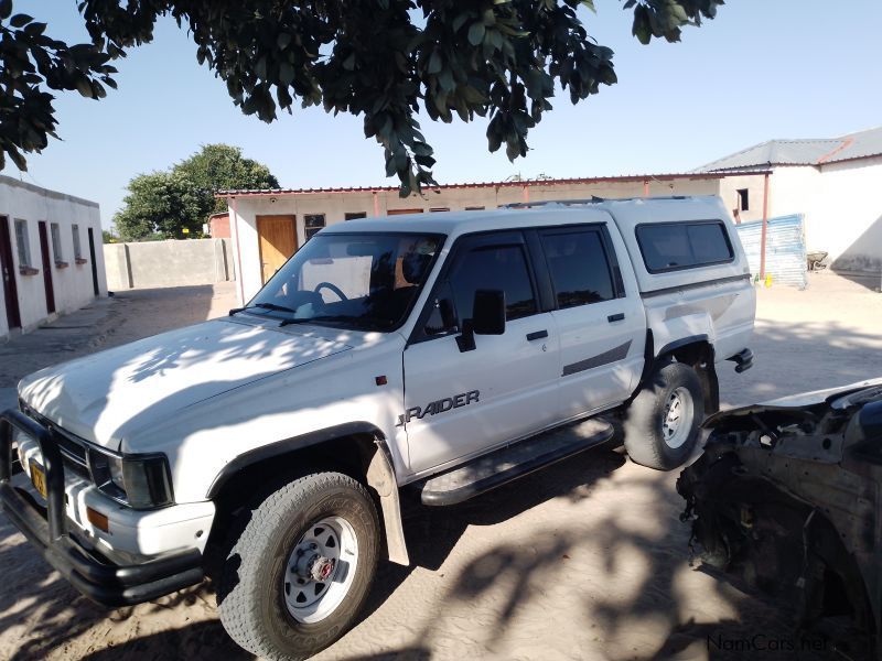Toyota Hilux raider 4x4 in Namibia