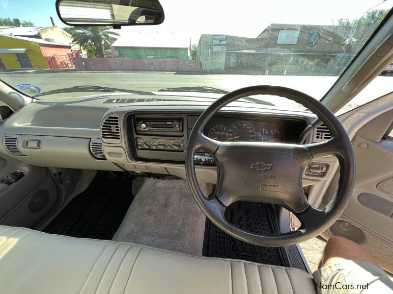 Chevrolet CHEYENNE 1500 4X4 in Namibia