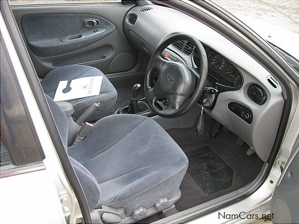 Hyundai ELANTRA 1.6 GLS in Namibia