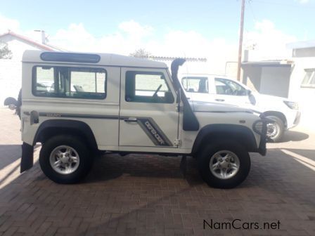 Land Rover Defender TD5 2.5L 4x4 in Namibia