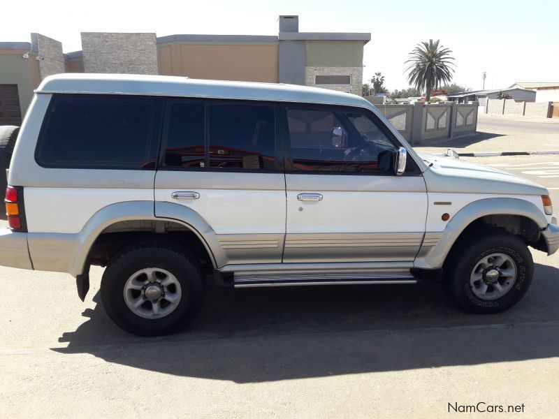 Mitsubishi Pajero 3500 v6 24v in Namibia