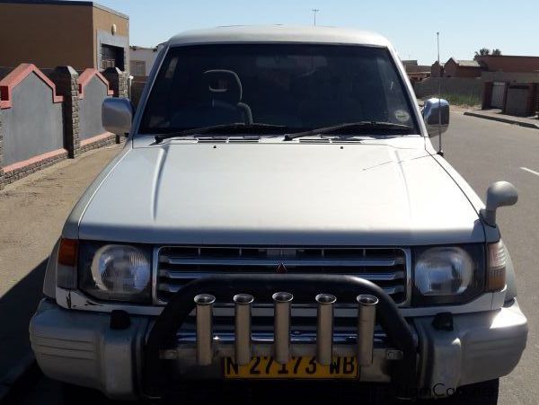 Mitsubishi Pajero 3500 v6 24v in Namibia