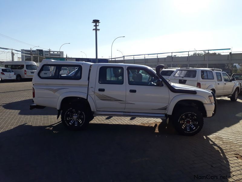 Toyota HILUX 2.7 D/CAB 4X4 in Namibia