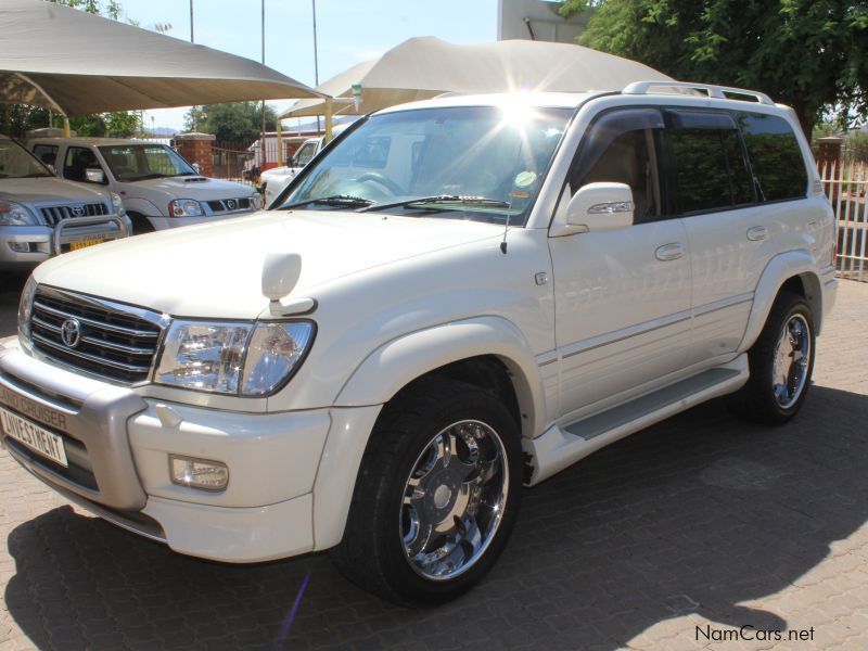 Toyota LANDCRUISER 100 SERIES 4.7V8 A/T in Namibia