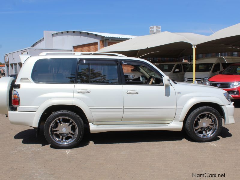 Toyota LANDCRUISER 100 SERIES 4.7V8 A/T in Namibia