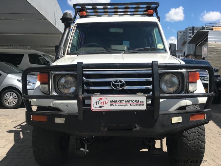 Toyota Land Cruiser 4.2 Troppie in Namibia