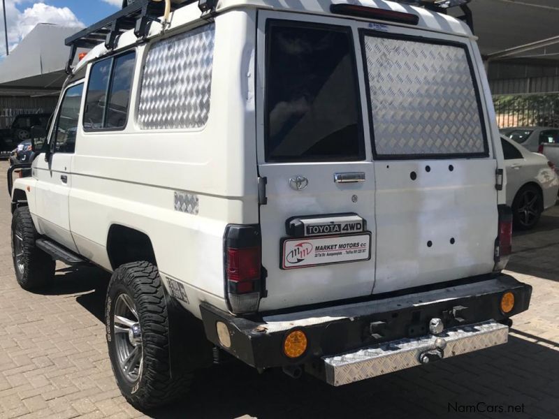 Toyota Land Cruiser 4.2 Troppie in Namibia