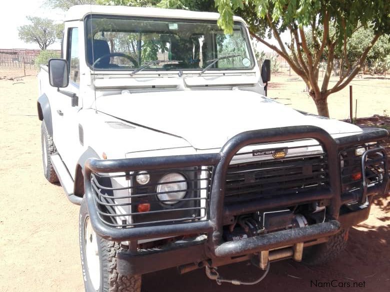 Land Rover Defender 110 TD5 in Namibia