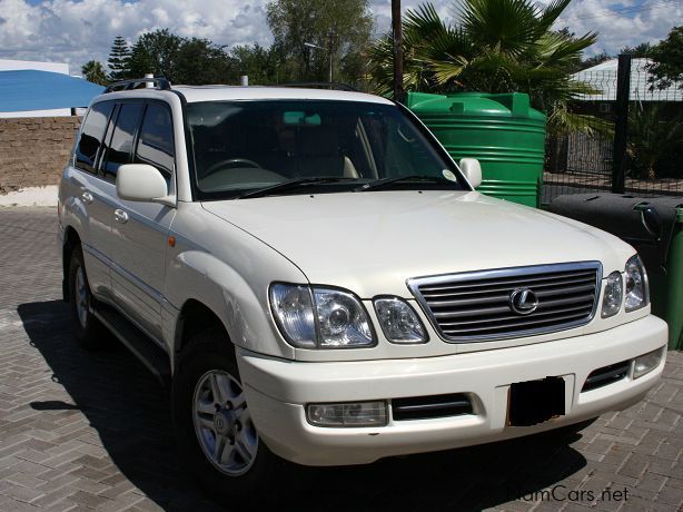 Lexus LX 470 a/t 4x4 in Namibia
