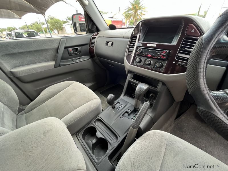 Mitsubishi PAJERO 3.5 V6 A/T 4X4 in Namibia