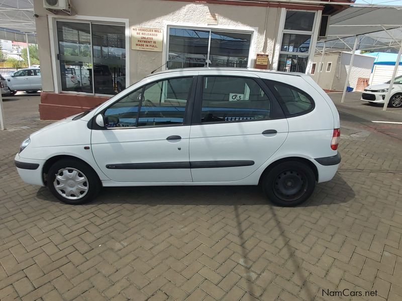 Renault Scenic in Namibia